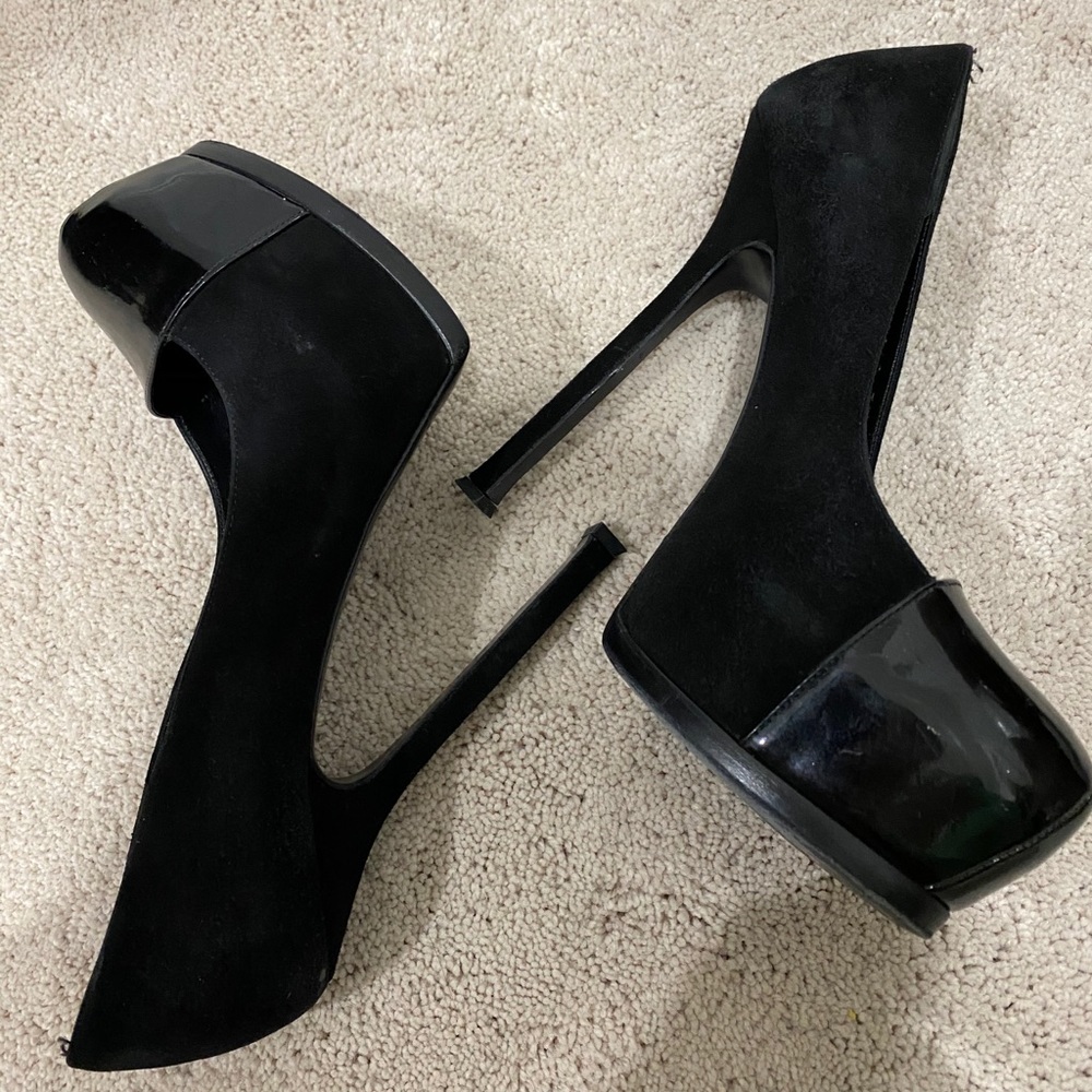 Shoes - Picture 3 of 3